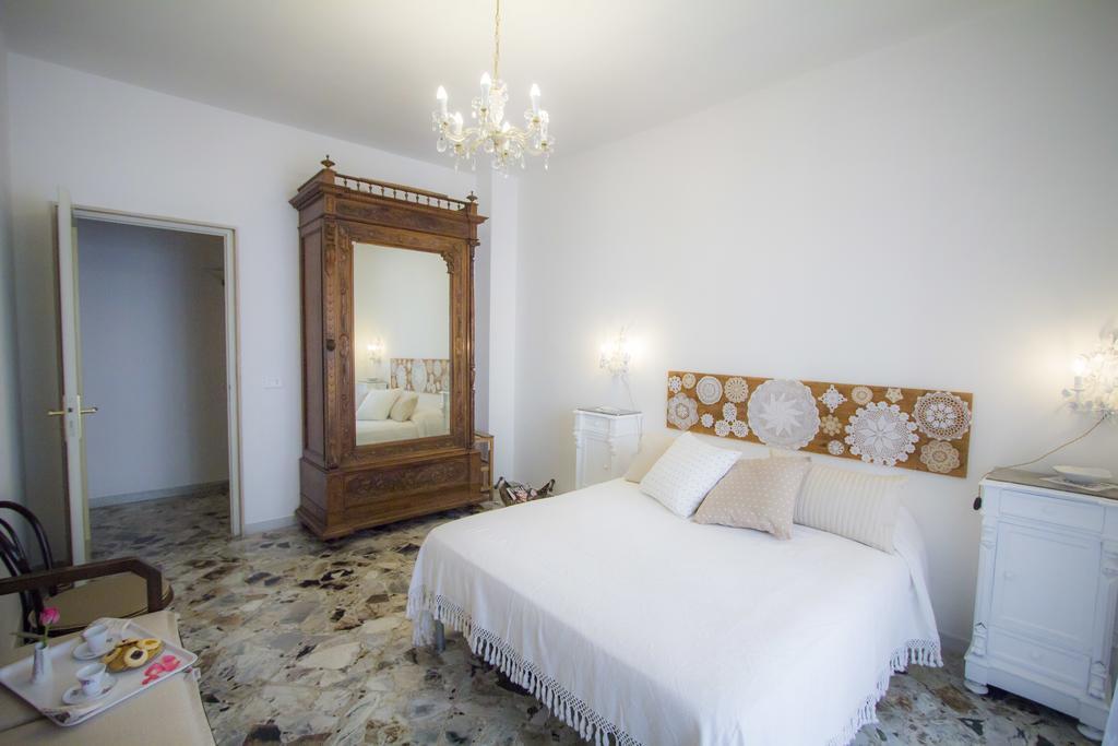 Bari Grand Central Apartment Экстерьер фото